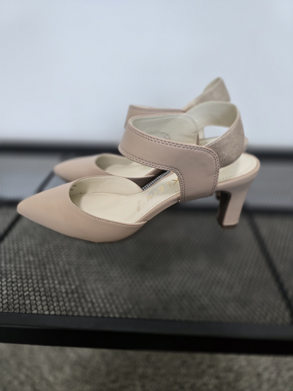 Anne Klein Cream Pointed Slingback Heels